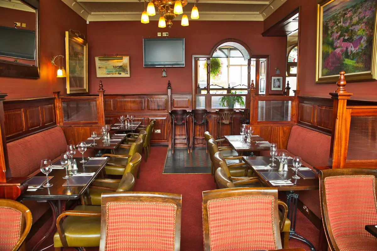 Finnegans interior seating
