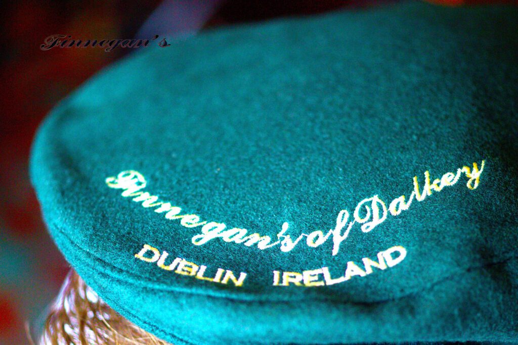 Finnegans_Dalkey_cap